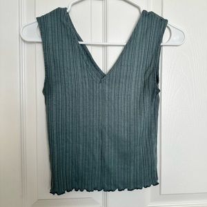 Everlane The Pleated Tank